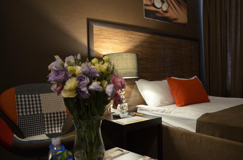 Hotel Kharkov Zewnętrze zdjęcie