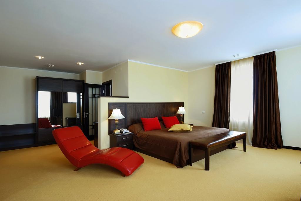 Hotel Kharkov Zewnętrze zdjęcie